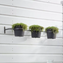 Funky Chunky Furniture Three Pot Wall Planter - Carbon Outdoor